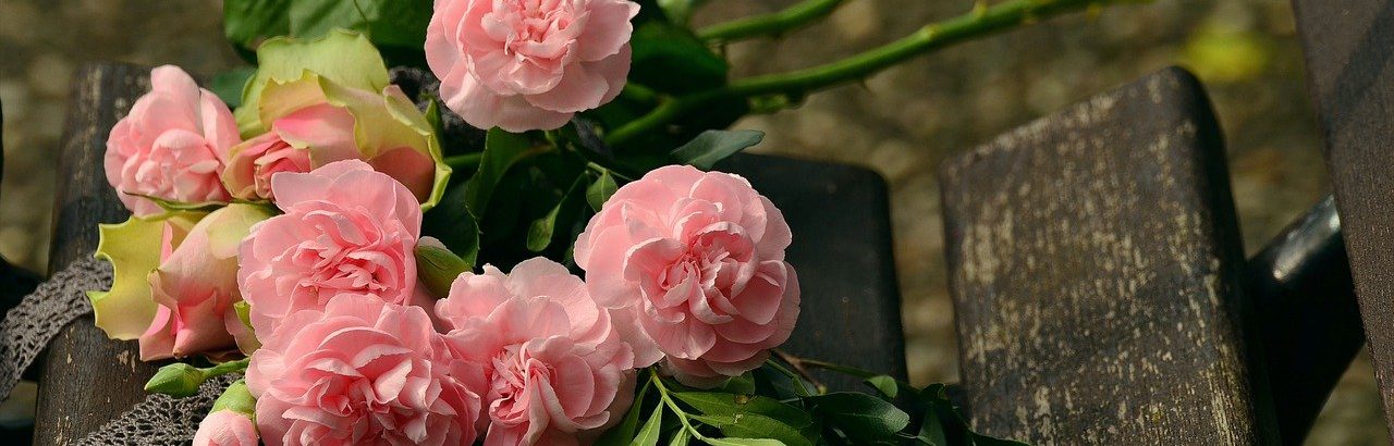 Pogrzeb – na jakie kwiaty się zdecydować?